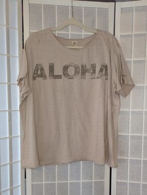 Magnolia Pearl Aloha Faded Blush Graphic Tee